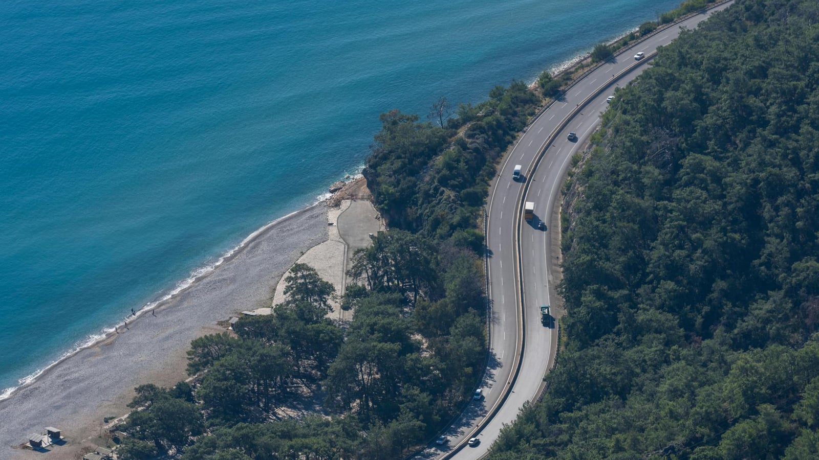Road hugging the Tivat shoreline